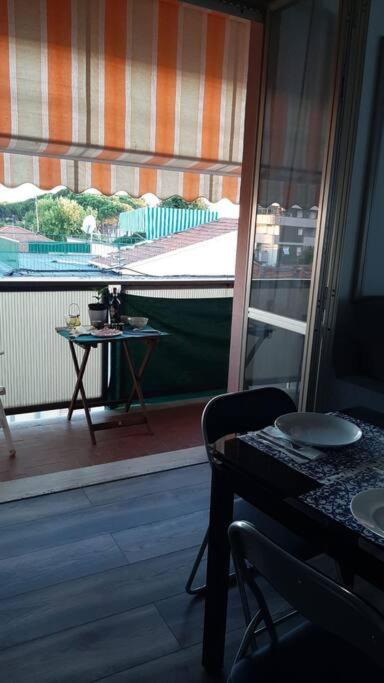 Alpe Mare Apartment Marina Di Carrara Ngoại thất bức ảnh